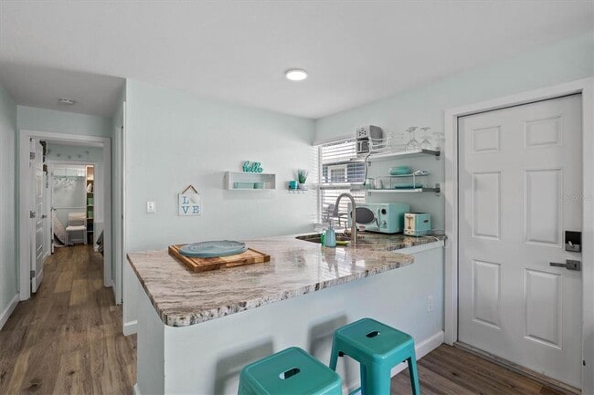 Foto del edificio - 2084 Grove St