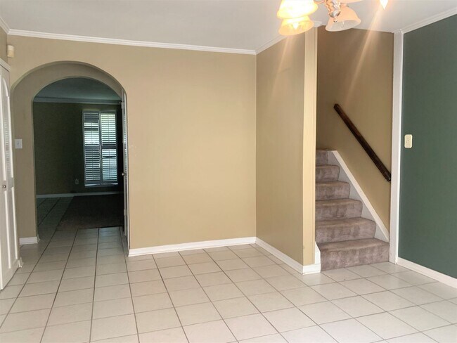 Building Photo - 3 BEDROOM, 2 1/2 BATHROOM CONDO IN GATED W...