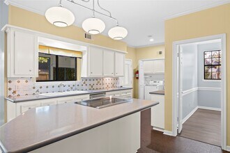 Building Photo - 18227 Longmoor Dr