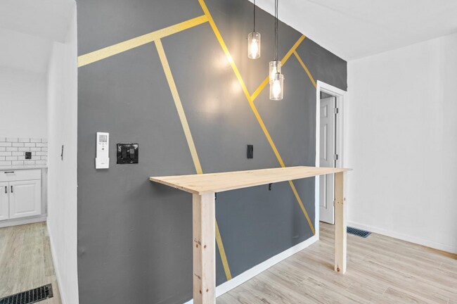 Foto del edificio - 2811 Brentwood Ave