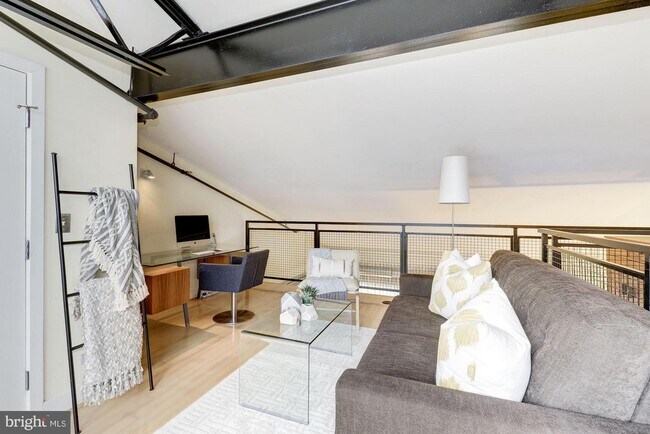 Foto del edificio - 2125 14th St NW