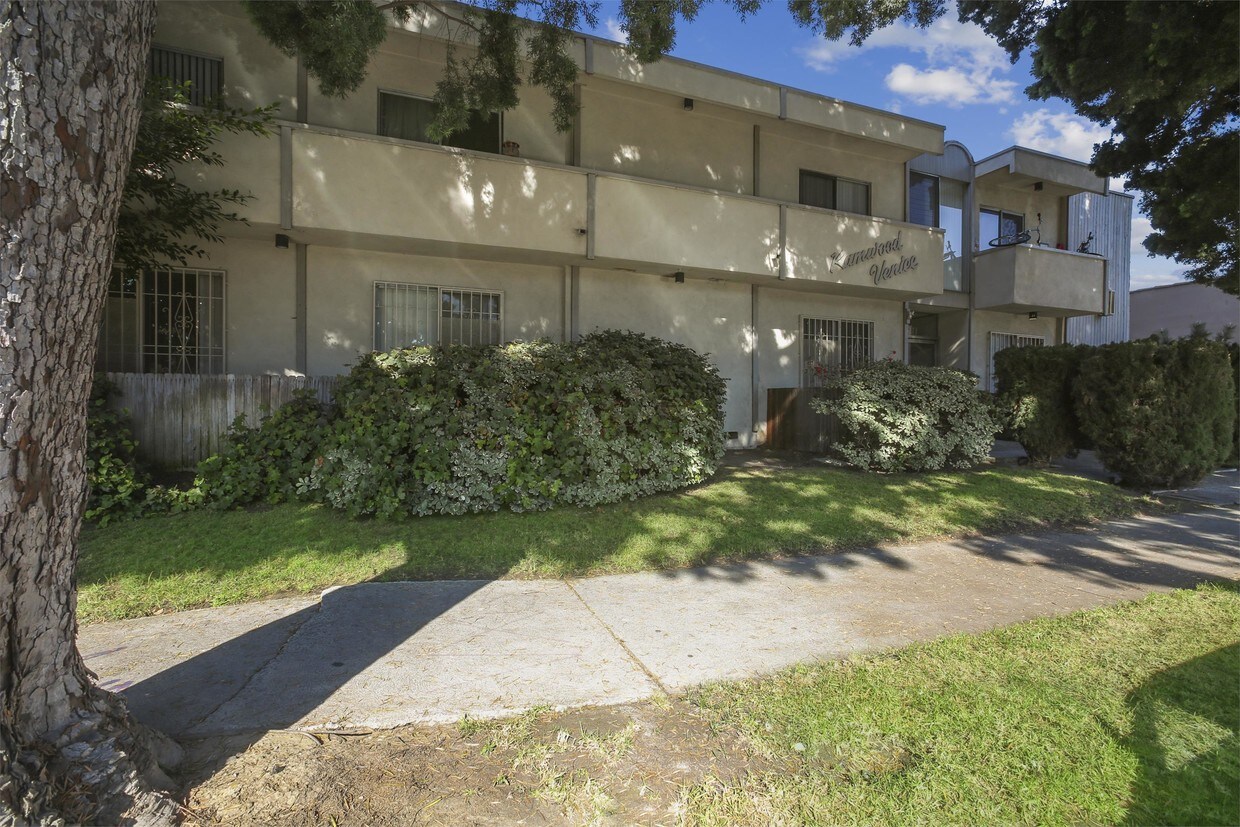 Primary Photo - 1311 Venice Blvd