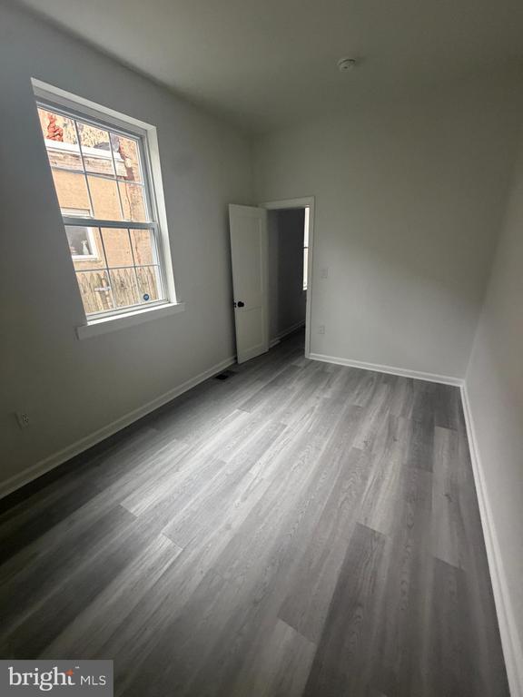 Foto del edificio - 112 E Huntingdon St