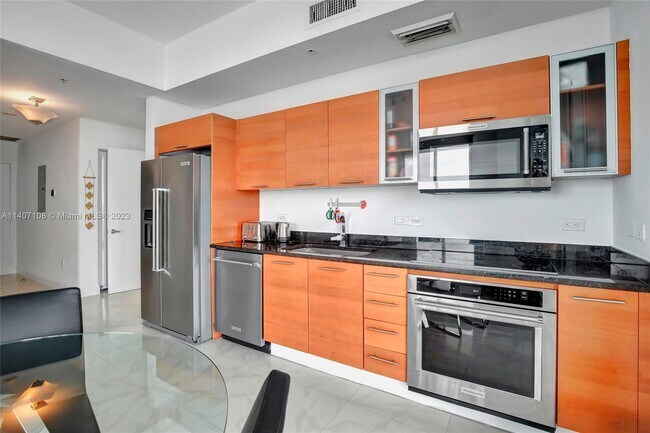 Foto del edificio - 3470 E Coast Ave