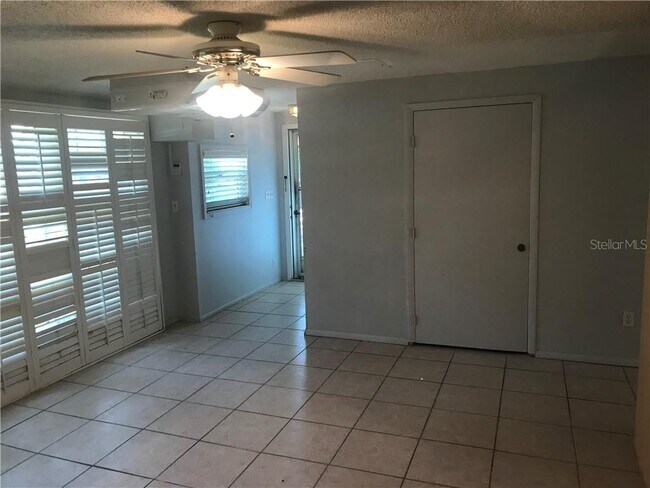 Foto del edificio - 3943 Freedom Ave