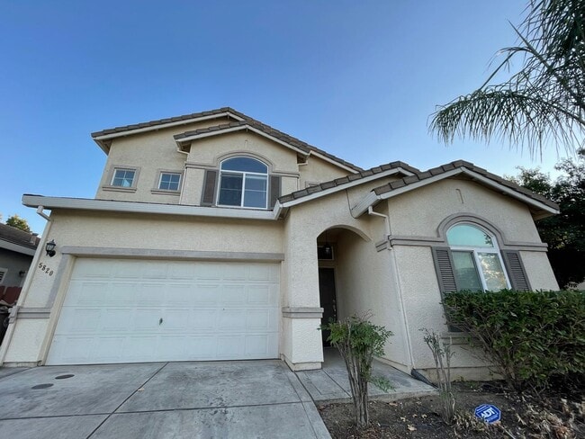 Building Photo - 5820 Spring Flower Drive