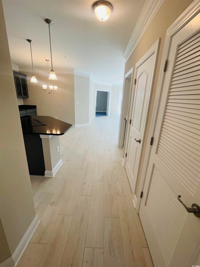 Building Photo - 165 Ella Kinley Cir