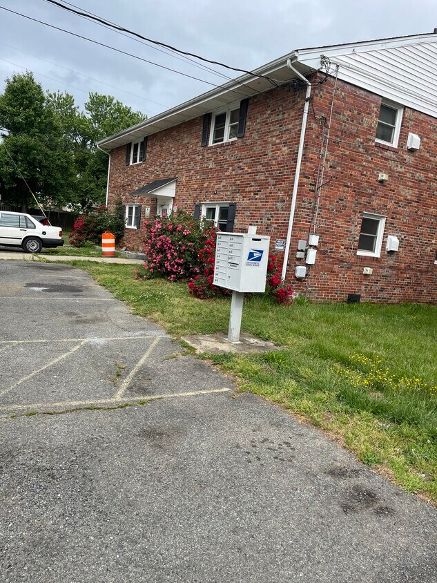 1 Oak St Unit 1, Indian Head, MD 20640 Room for Rent in Indian Head