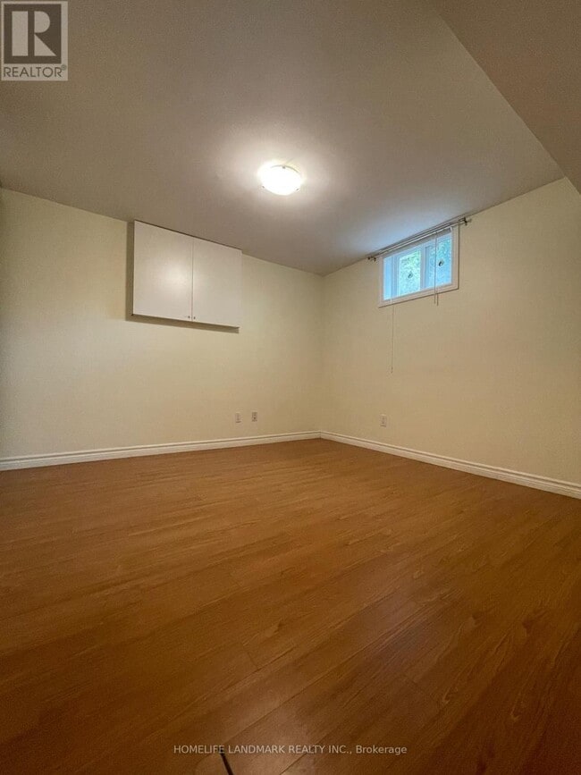 Building Photo - 124 McNicoll Ave