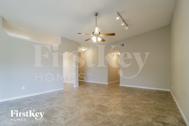 Foto del edificio - 2721 Annhurst Ave