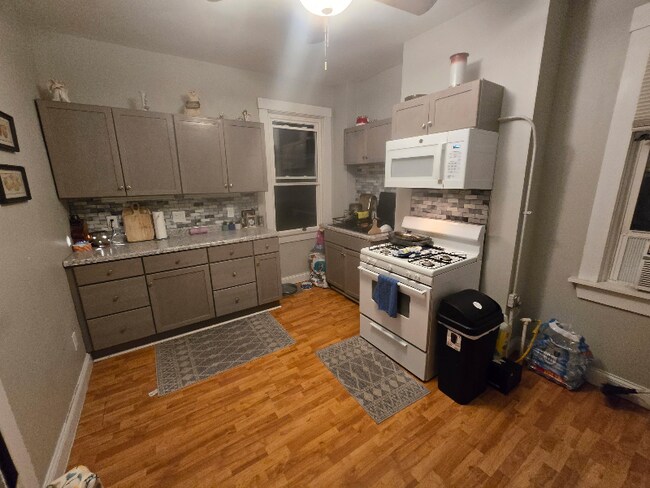 Foto del edificio - 329 Byrd St