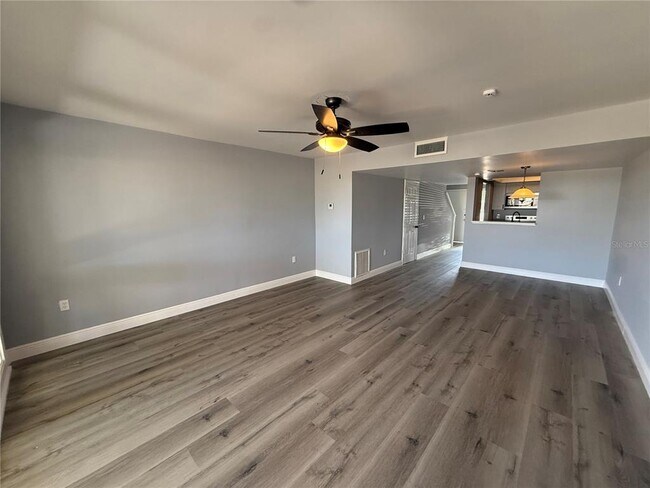 Foto del edificio - 5055 Eaglesmere Dr