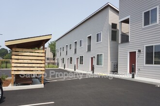 Building Photo - 17345 SW Blanton St
