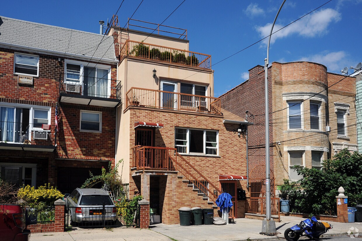 Foto del edificio - 31-22 46th St