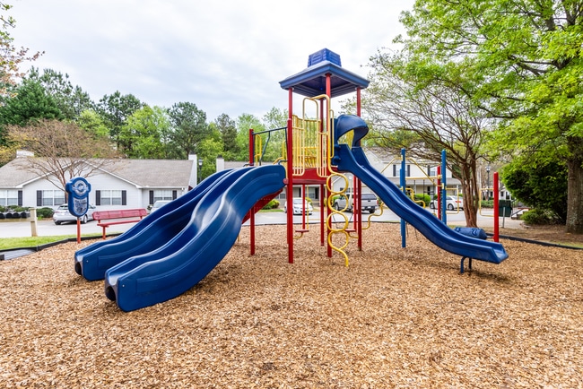 Building Photo - Estates at Bellwood Apartment Homes