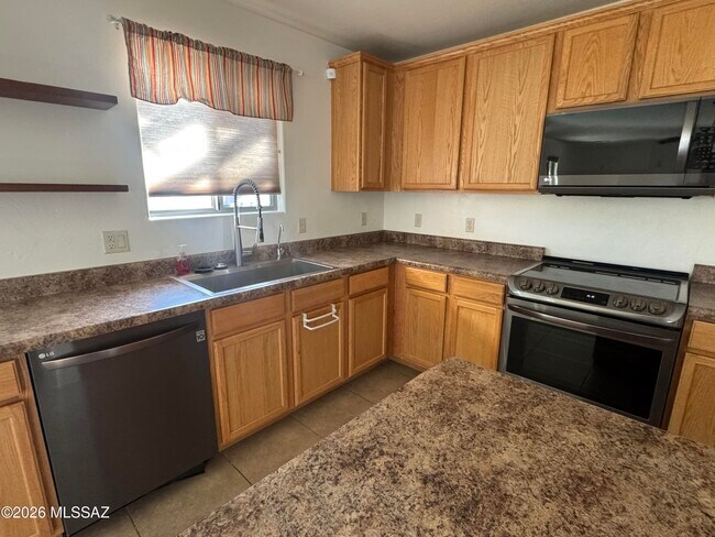 Building Photo - 318 S Princess Erica Dr