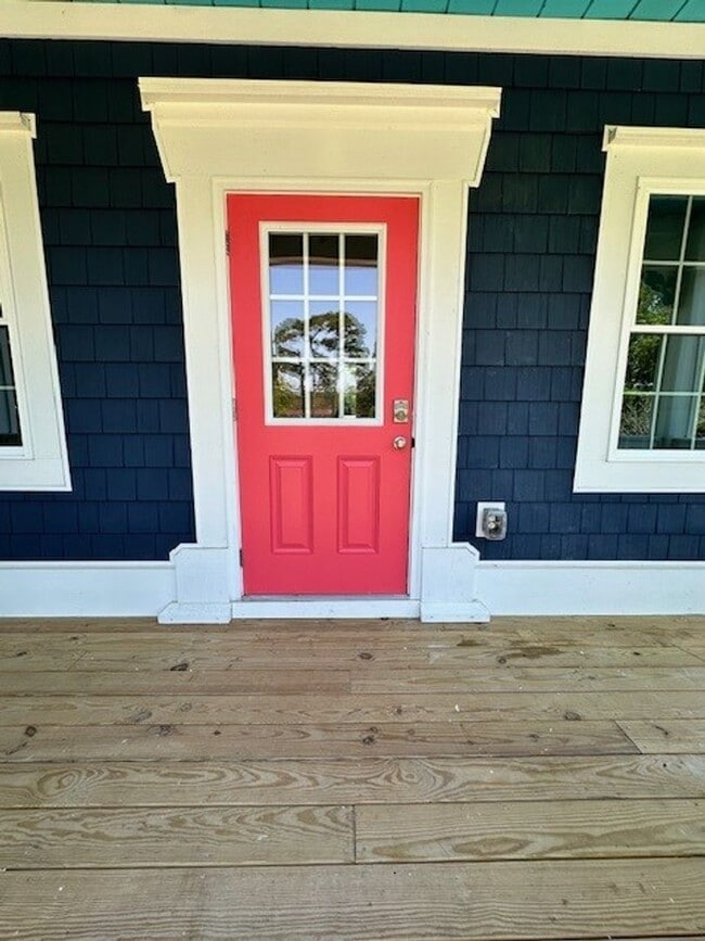 Building Photo - 1 Bedroom New Construction Home Close to S...