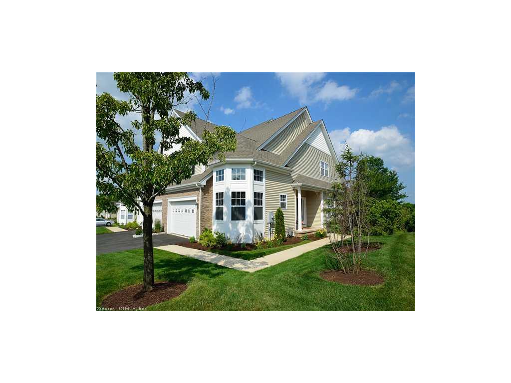 Exterior - 18 Pebble Beach Rd
