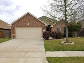 Building Photo - 2364 Collin Dr