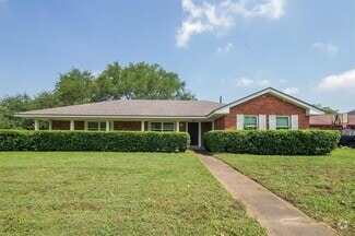 Building Photo - 5034 Darnell St