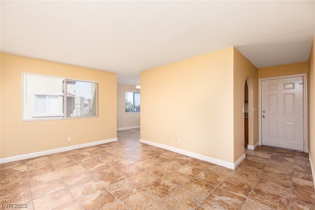 Foto del edificio - 1848 N Decatur Blvd