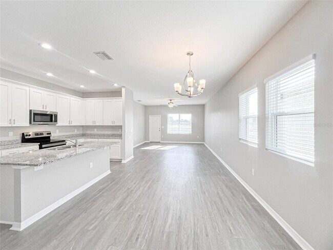 Building Photo - 3418 CUP Dr