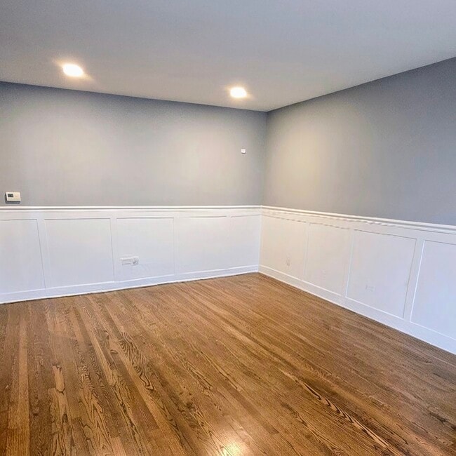 Living room - 311 Maple Ave
