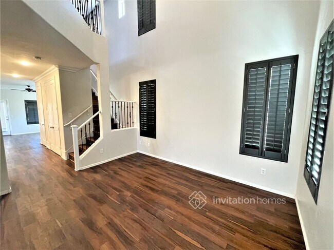 Building Photo - 1757 S Voyager Dr