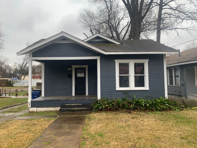 Building Photo - 207 E Rutherford St