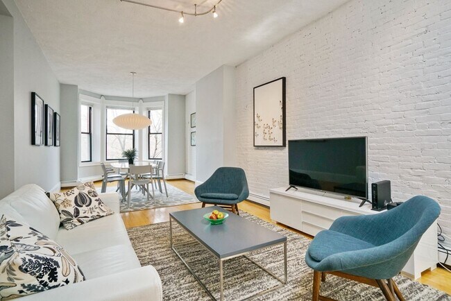 Foto del edificio - 74 W Rutland Square