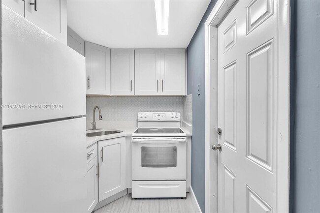 Foto del edificio - 101 SE 6th Ave