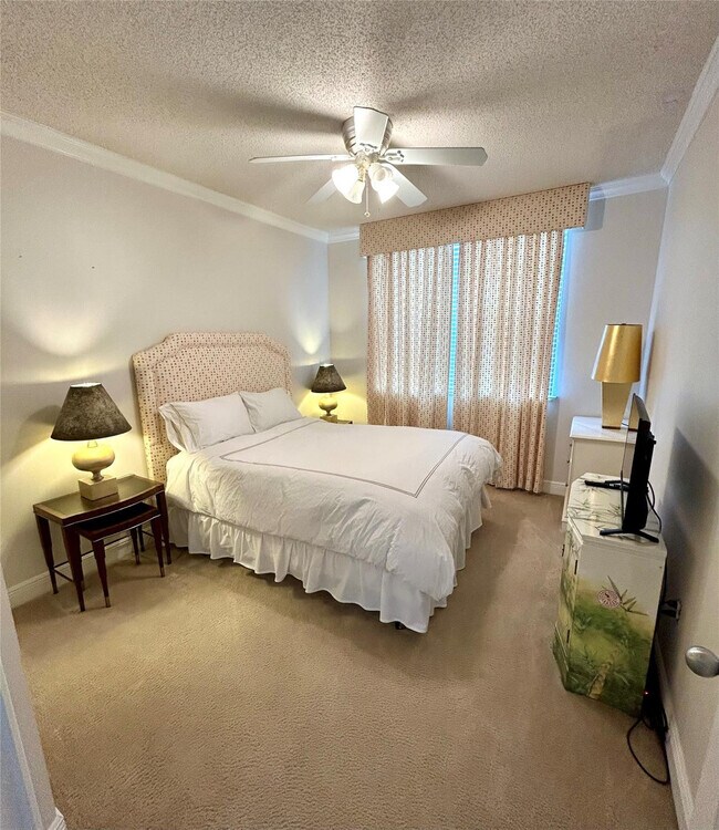 Foto del edificio - 11750 St Andrews Place