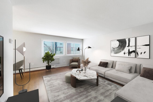 Building Photo - Carlton Apartments