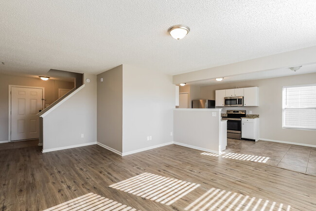 Building Photo - 8747 Hosta Way