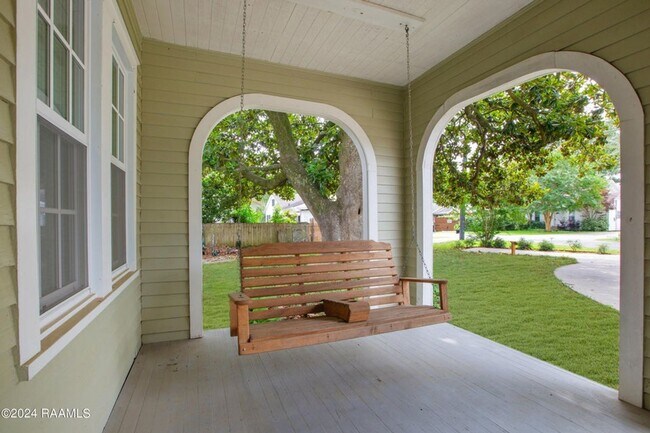 Foto del edificio - Adorable Home Near Downtown Lafayette!