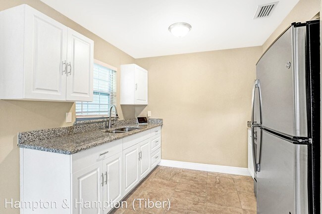 Foto del edificio - 3 br, 1.5 bath House - 4827 ELESE ST