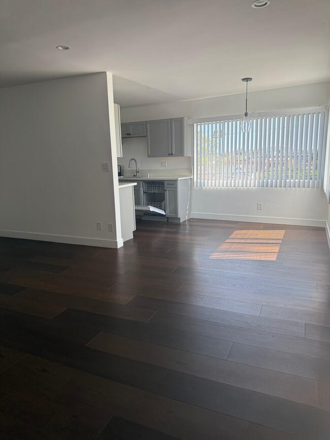 Photo - 1551 S Sherbourne Dr (Los Angeles, CA) Apartment