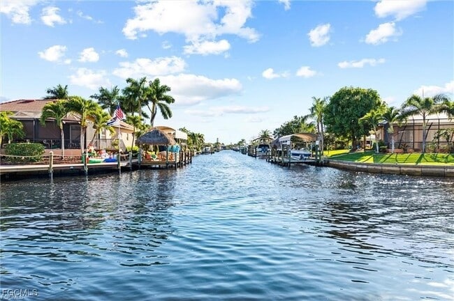 Foto del edificio - 922 SW 48th Terrace