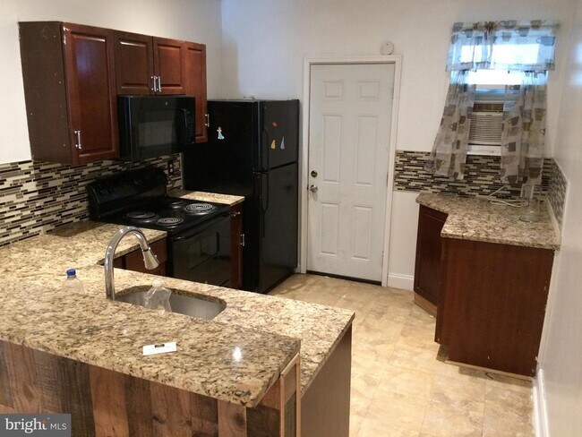 Foto del edificio - 267 W Sheldon St