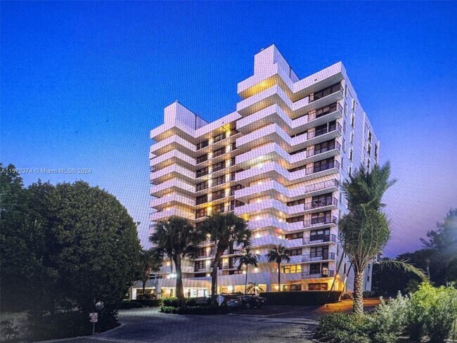 Building Photo - 4600 S Ocean Blvd