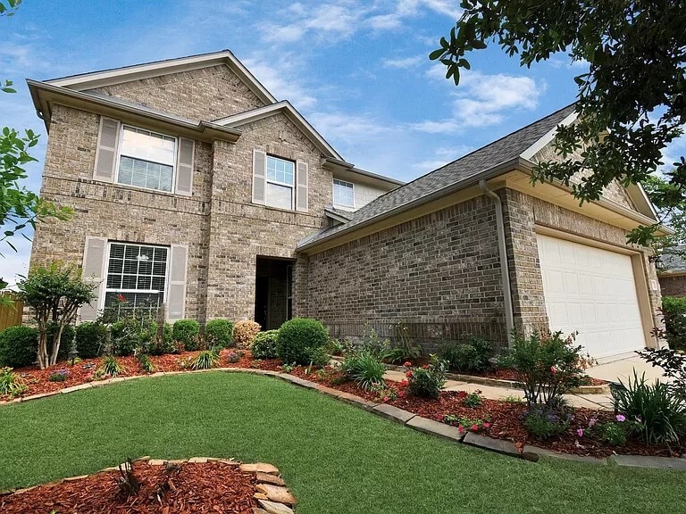 Foto principal - 6315 Bain Dr