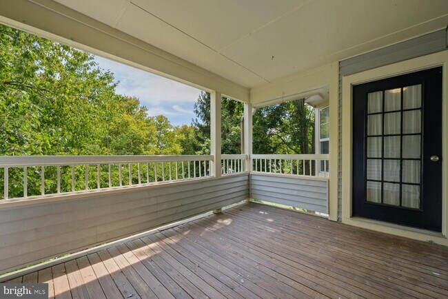 Foto del edificio - 103 Sequoia Ct