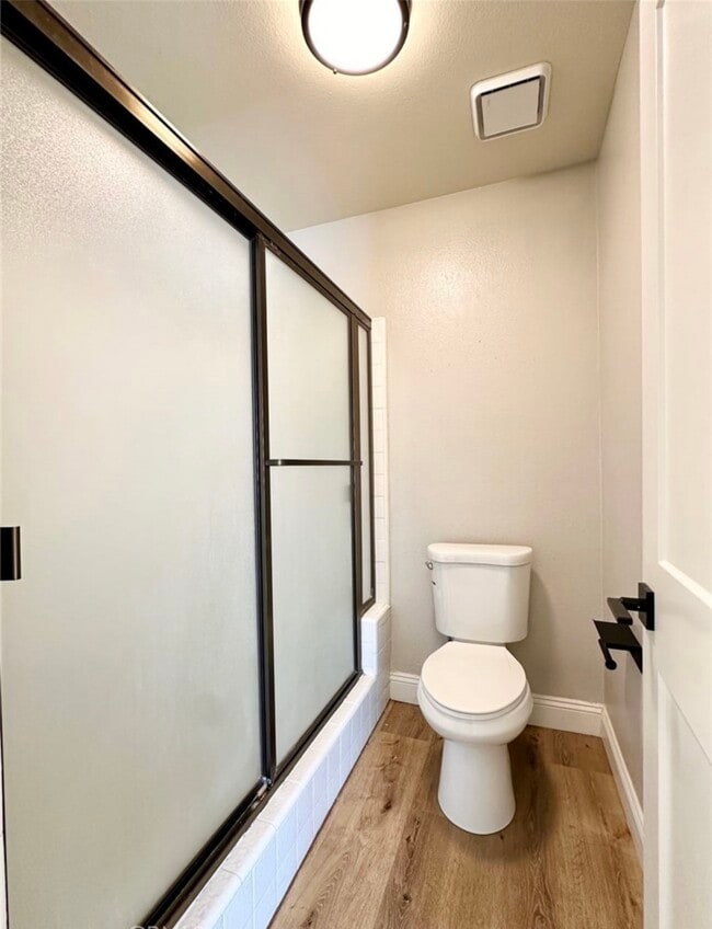 Master Bathroom #1 - 553 W Puente St