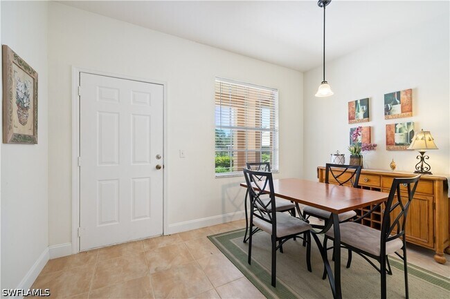 Foto del edificio - 757 Wiggins Lake Dr