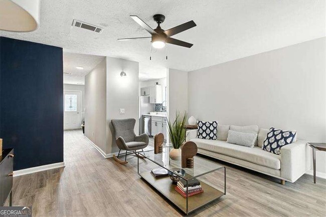 Foto del edificio - 1524 Springleaf Cir SE