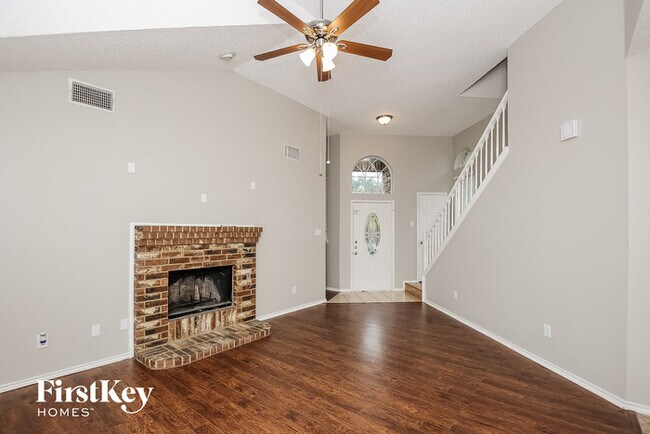 Building Photo - 1411 Springwood Dr