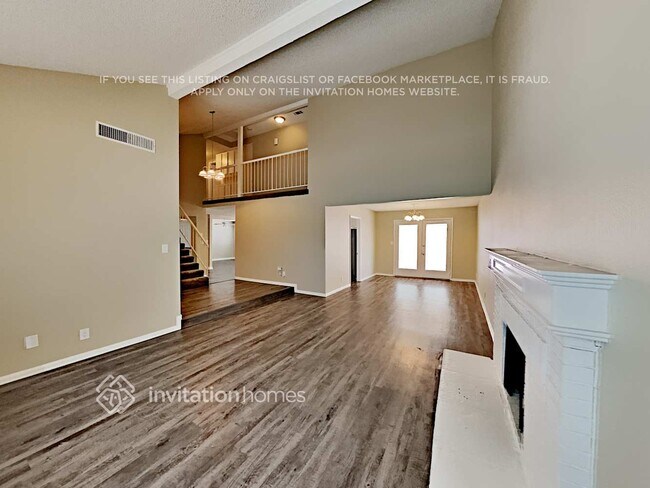 Building Photo - 1808 Nuevo Rd