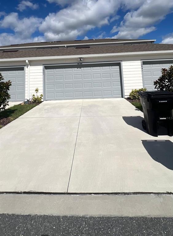 Foto del edificio - 10829 Wooded Acre Aly