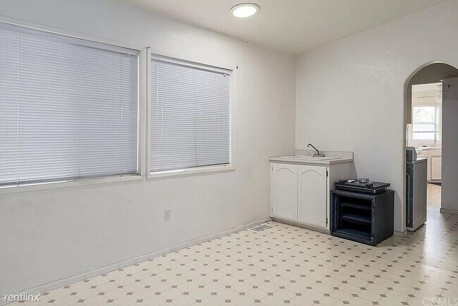 Building Photo - 2 br, 2 bath House - 12 Saddleback Rd