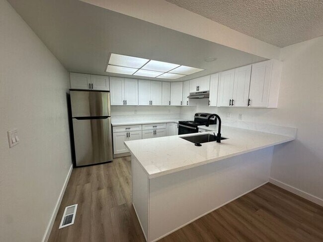 Foto del edificio - 1075 Braddock Ct